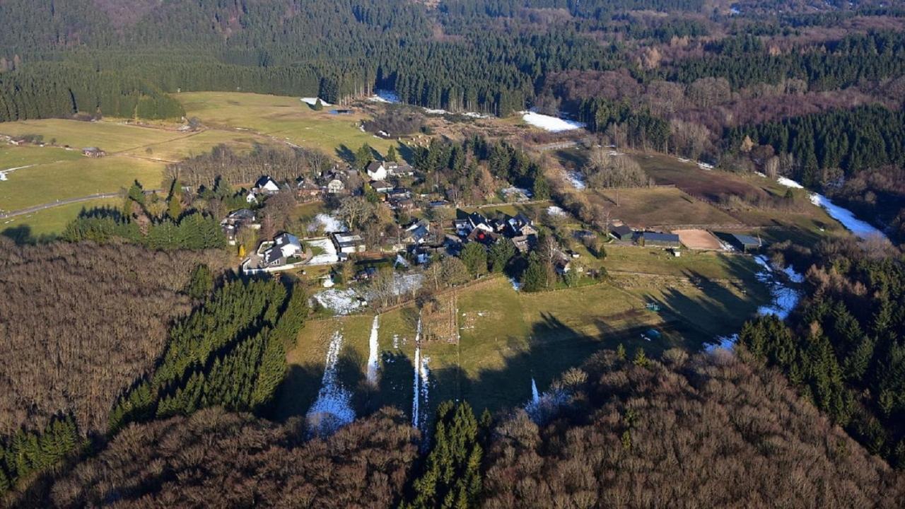 Zum Rosenhugel Villa Hellenthal Bagian luar foto